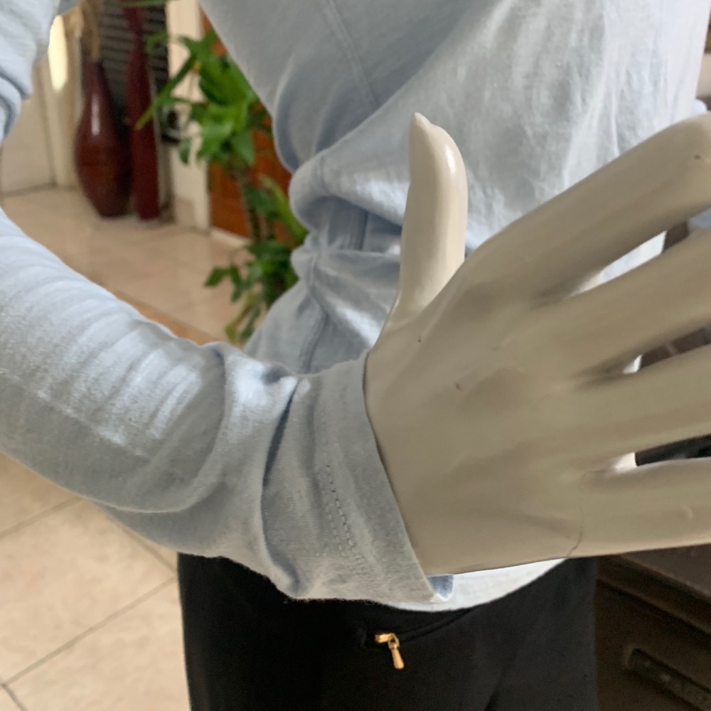 Vince Xs - Picture 3 of 10